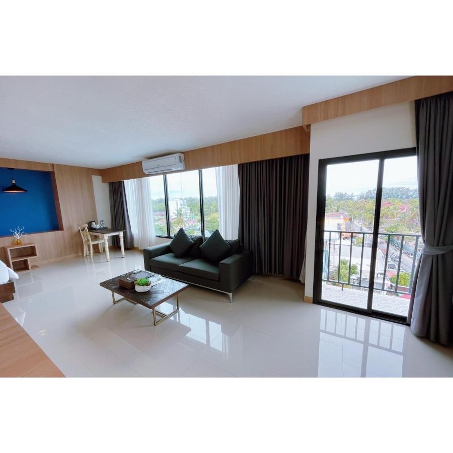 The Sixteenth Naiyang Beach Hotel Sha Plus Nai Yang Exterior photo