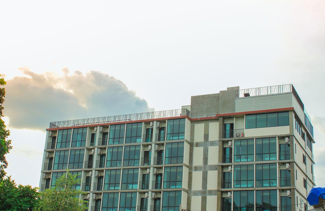 The Sixteenth Naiyang Beach Hotel Sha Plus Nai Yang Exterior photo